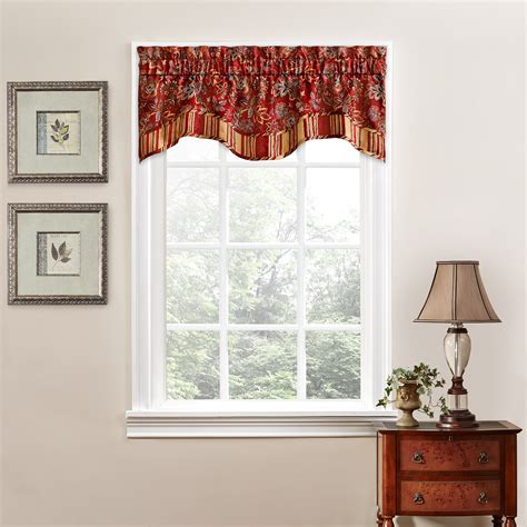 Kitchen curtain valance - This kitchen curtain set brings a cheerful aesthetic to any room as the Christmas season approaches. It includes a valance and two tiers, all awash in vibrant red and white poinsettias with golden touches and green leaves and berries to create the ideal holiday look in your kitchen or bathroom.